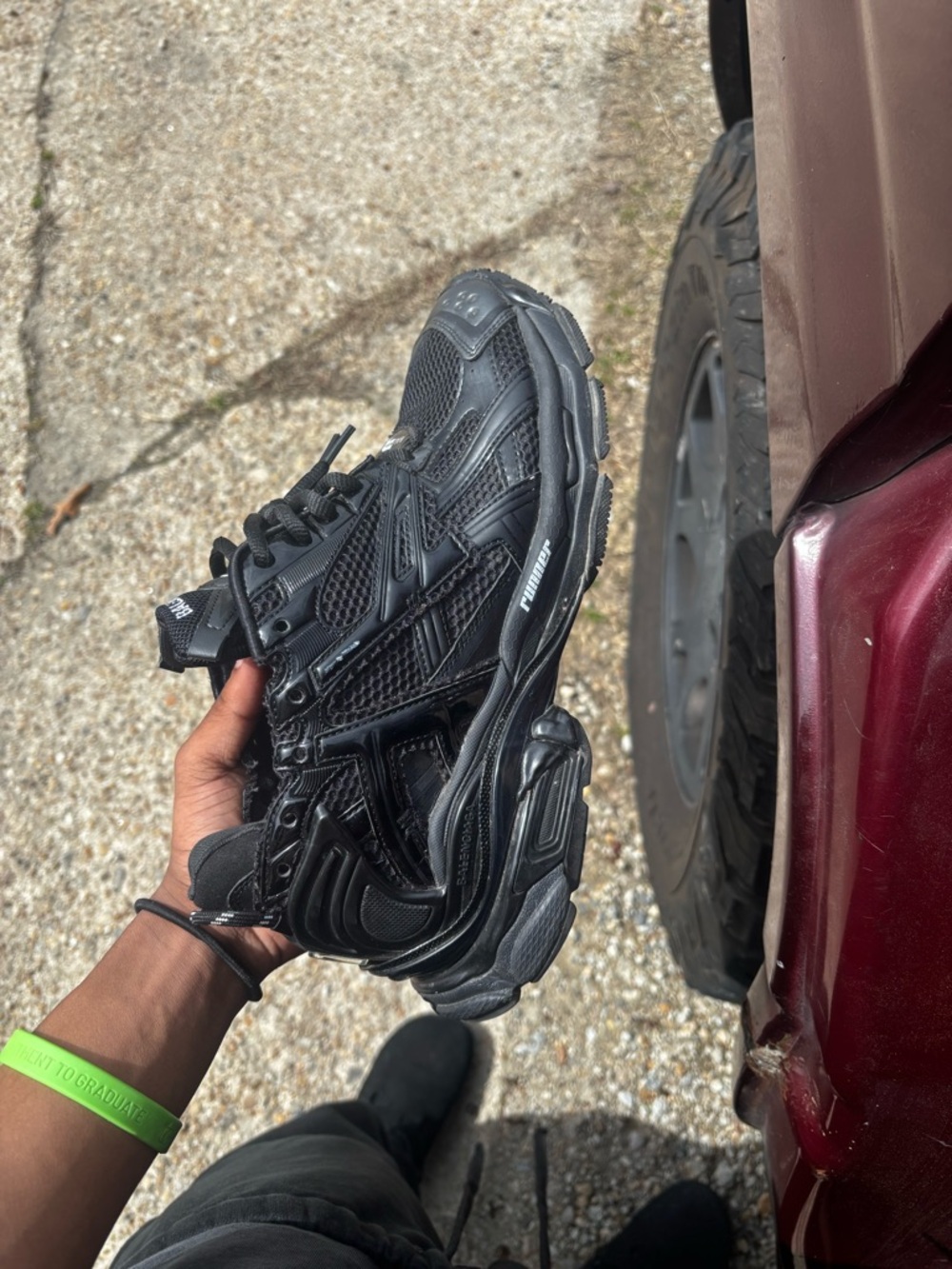 Balenciaga Men's Black Chunky Lace-Up Sneakers - Picture 7 of 8